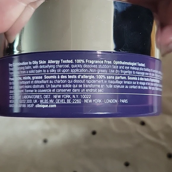 Clinique Take The Day Off Charcol Cleansing Balm - Picture 3 of 7